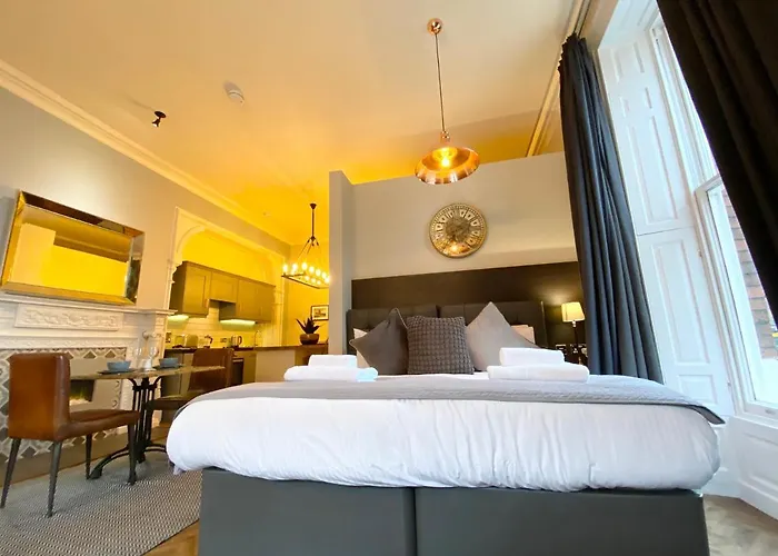 The Deakin At Claremont Serviced Apartment *