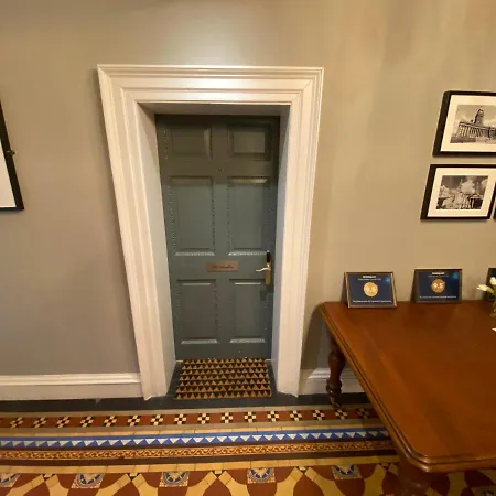 아파트 The Deakin At Claremont Serviced 리즈